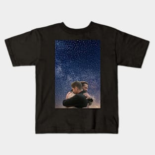 sam and dean last hug scene in heaven with stars supernatural finale Kids T-Shirt